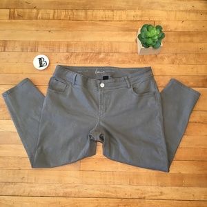 Plus size Lane Bryant Grey  Ankle  jeans